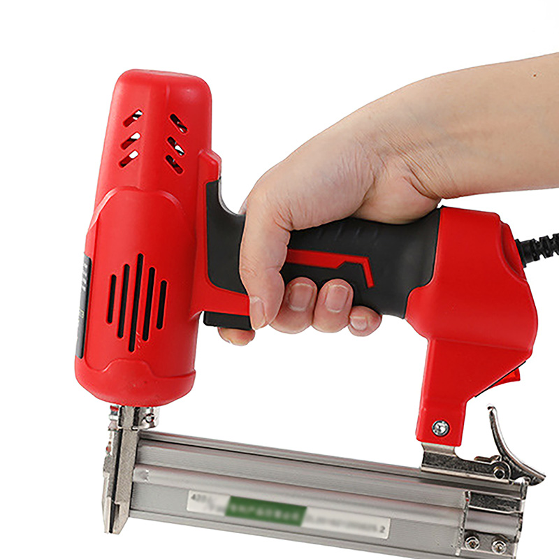 Pistola sparachiodi elettrica  - Staple Gun Electric recensione e prezzo